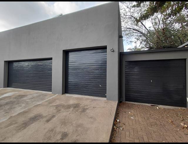 5 BEDROOM FREESTANDING FOR SALE IN BENDOR